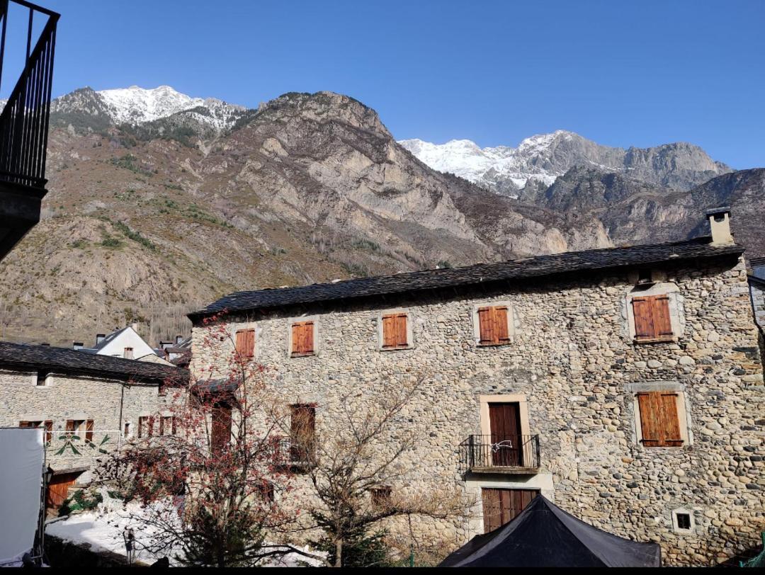 Apartmán Check-In Casas Labert Benasque Exteriér fotografie