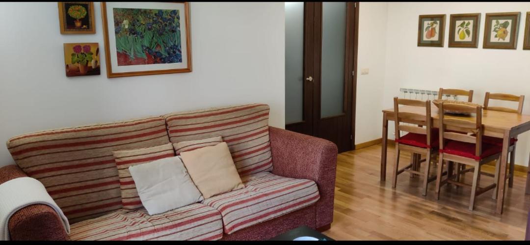 Apartmán Check-In Casas Labert Benasque Exteriér fotografie